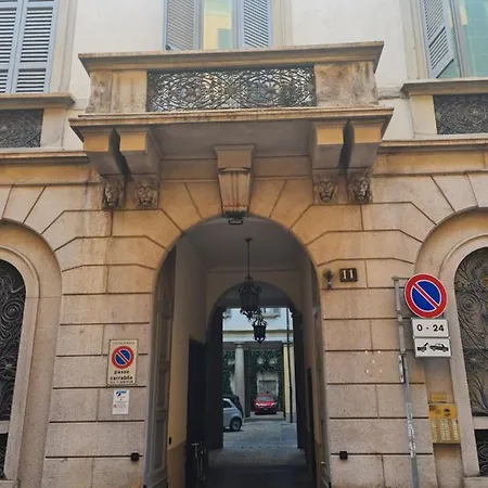 Duomo - Amedei Cozy Apartment Milan Exterior photo